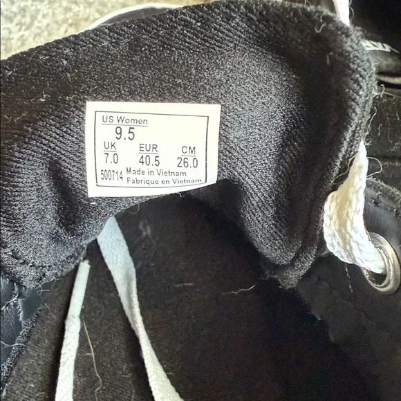 Vans Men's Black and White Skate Sneakers - Picture 3 of 3